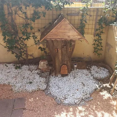 Villetta Carina Con Giardino Indipendente